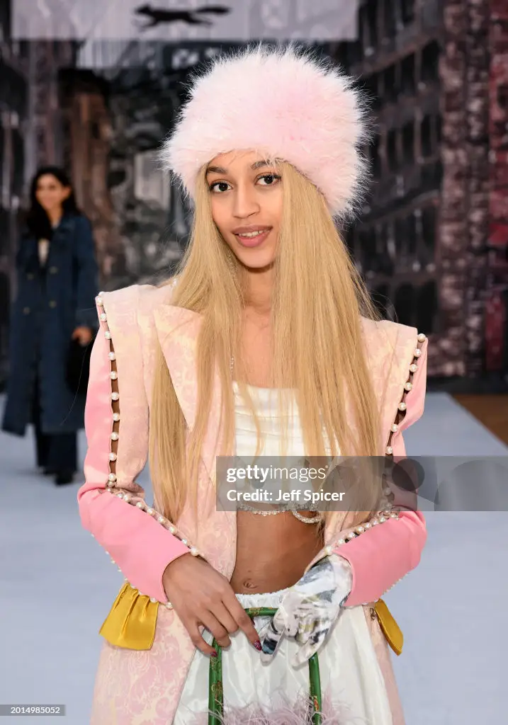 Lady Paris Smith Wearing Ruaa Elmansuri At London Fashion Week